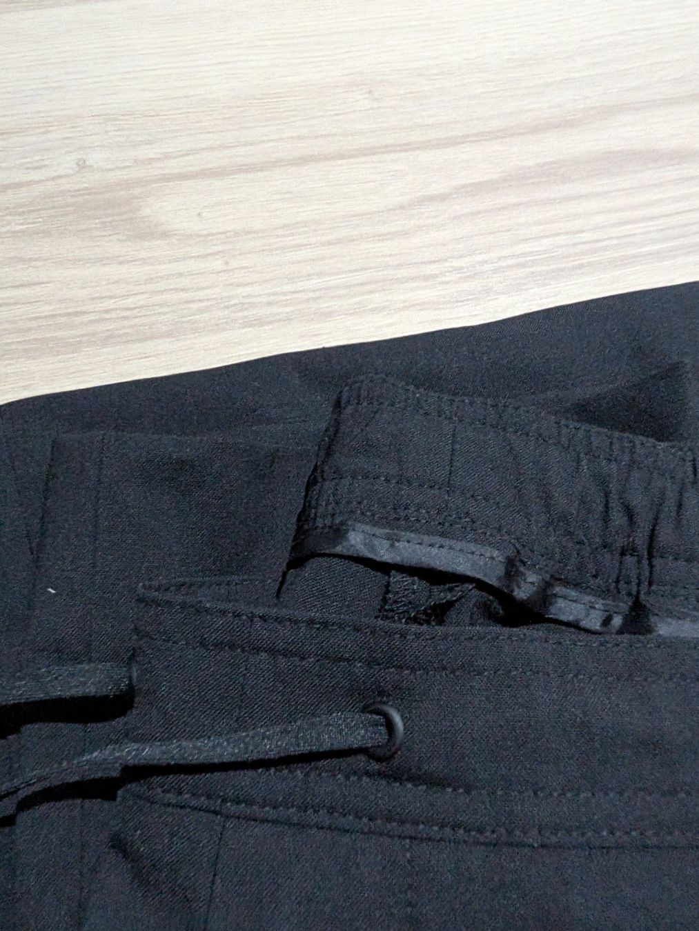 Sandro Hosen: Pantalon chino noir Sandro – Gebraucht aus Epalinges von nsh_t58w 3