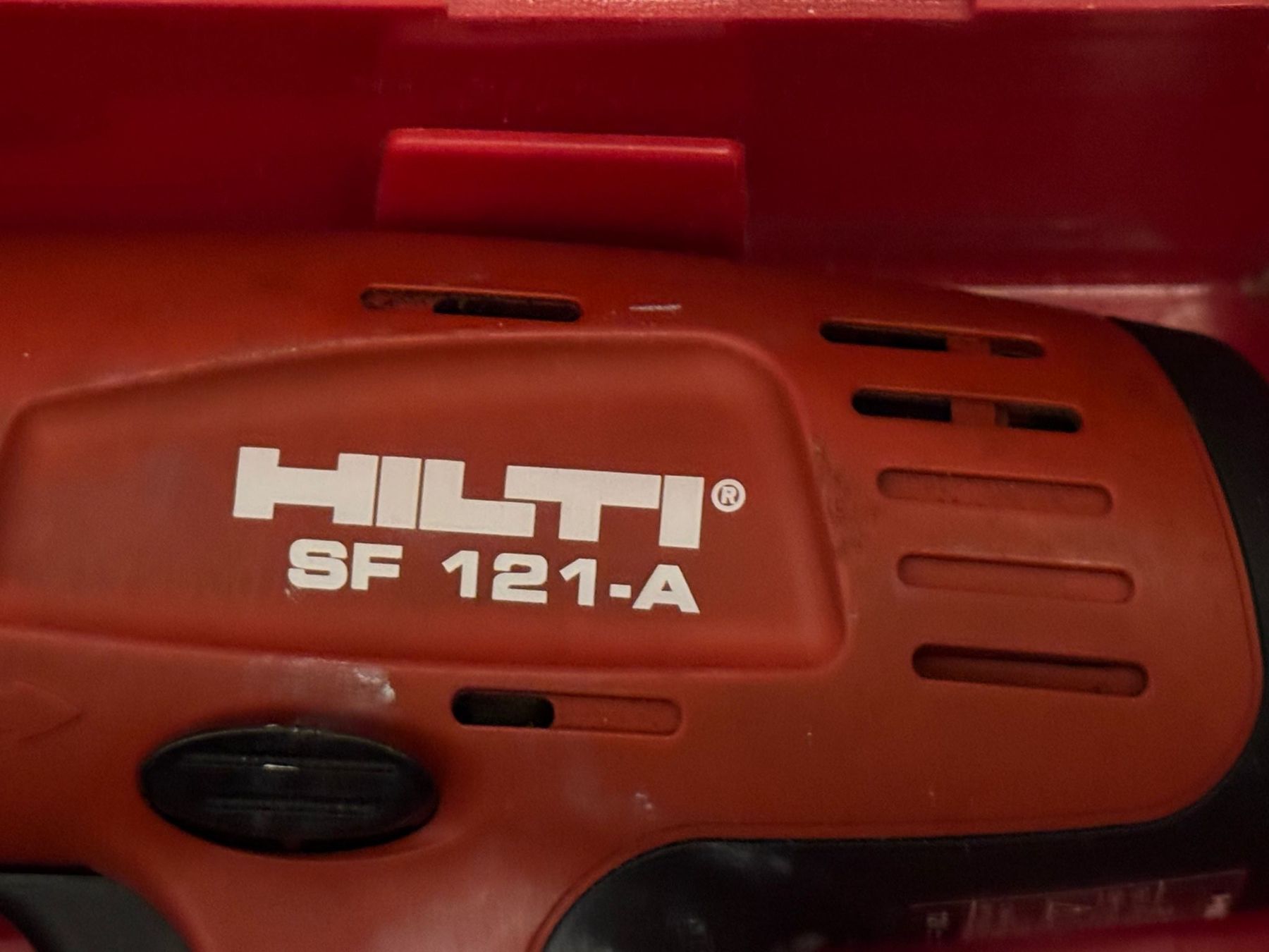 Hilti Trapani: Hilti Akkuschrauber SF 121-A – Usato da Grabs venduto da 0408 1