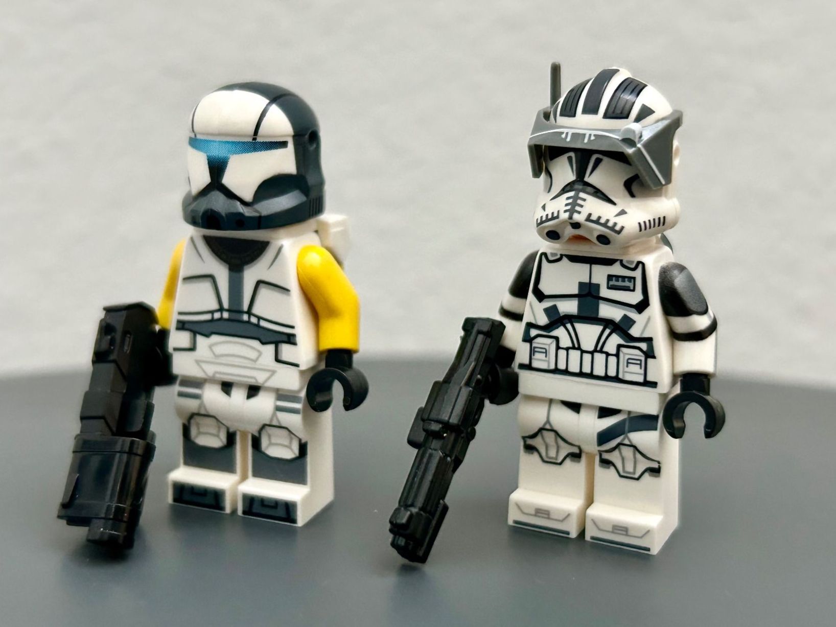 Lego Kit di costruzioni: Custom Star Wars minifigs - Imperial Clone Commanders – Nuovo (secondo la descrizione) da Genthod venduto da daz_world