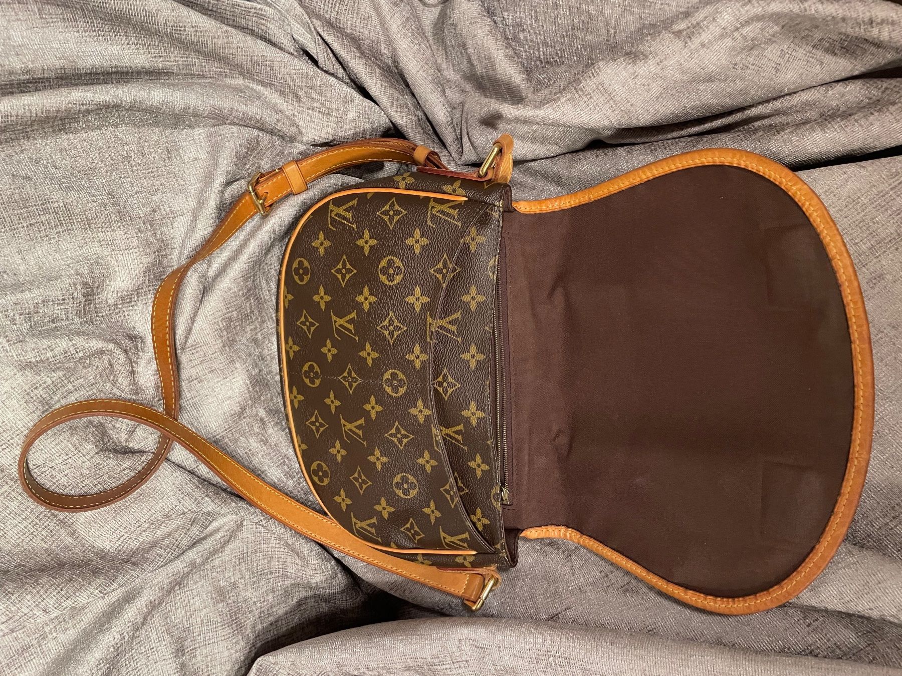 Louis Vuitton Taschen für Damen: ✨ Ab CHF 1.- 🍀 Louis Vuitton Pochette – Gebraucht aus Hittnau von  3