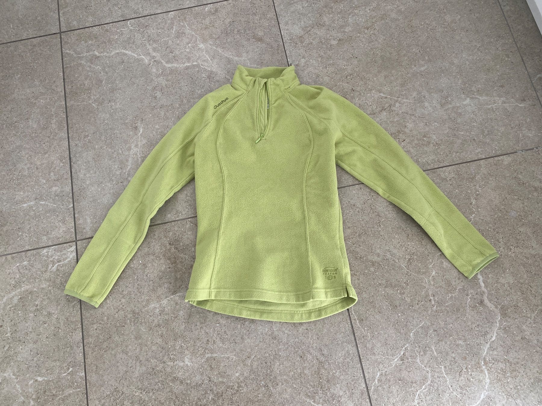Decathlon Maglioni & Felpe: Fleece Pullover Quechua hellgrün Gr. XS, Zustand einwandfrei – Usato da Gächlingen venduto da Tara_devi
