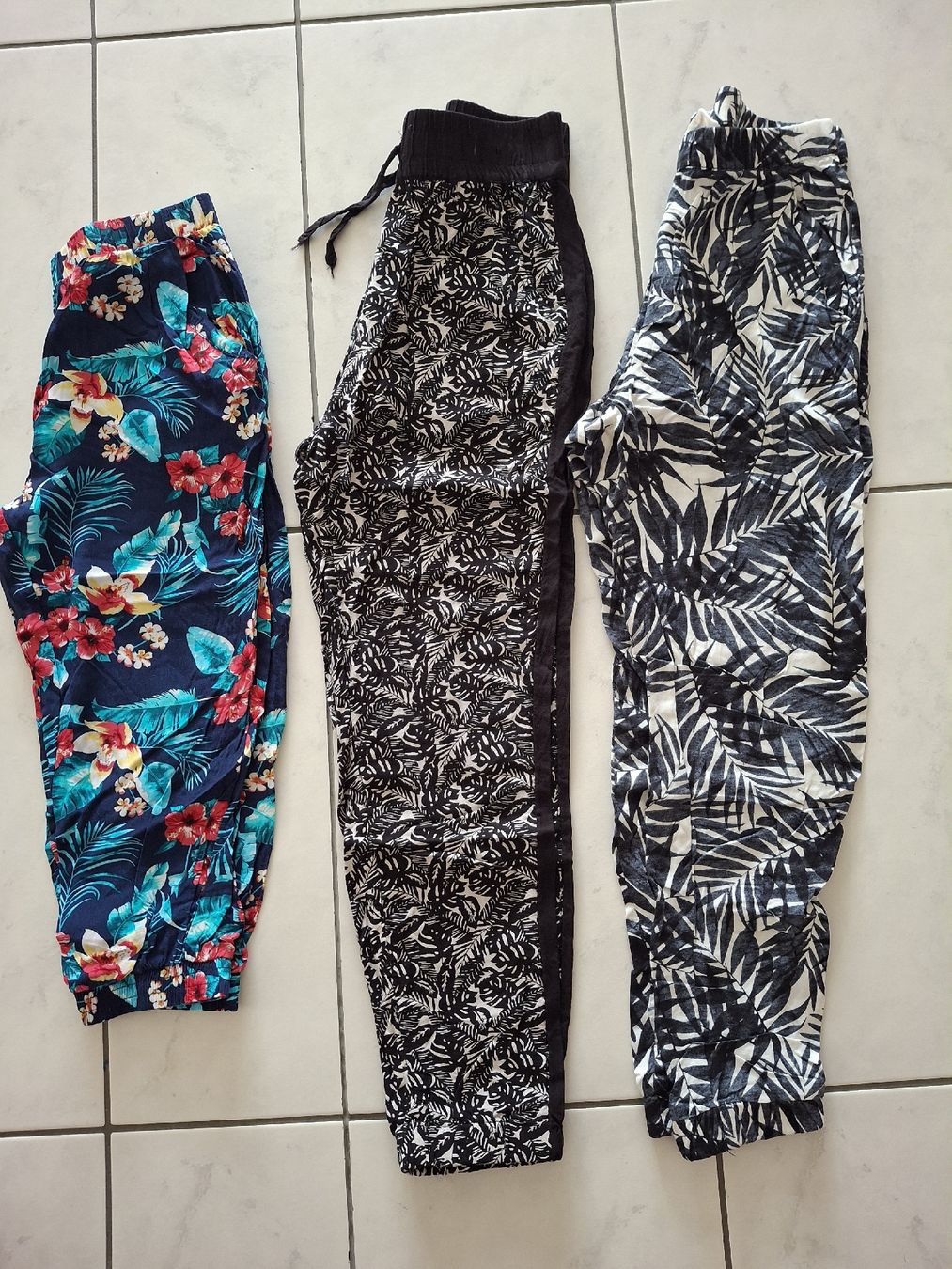 Lotti & Set di vestiti: Mädchenkleiderpaket gr. 146 – Usato da Seftigen venduto da chriguesther 5