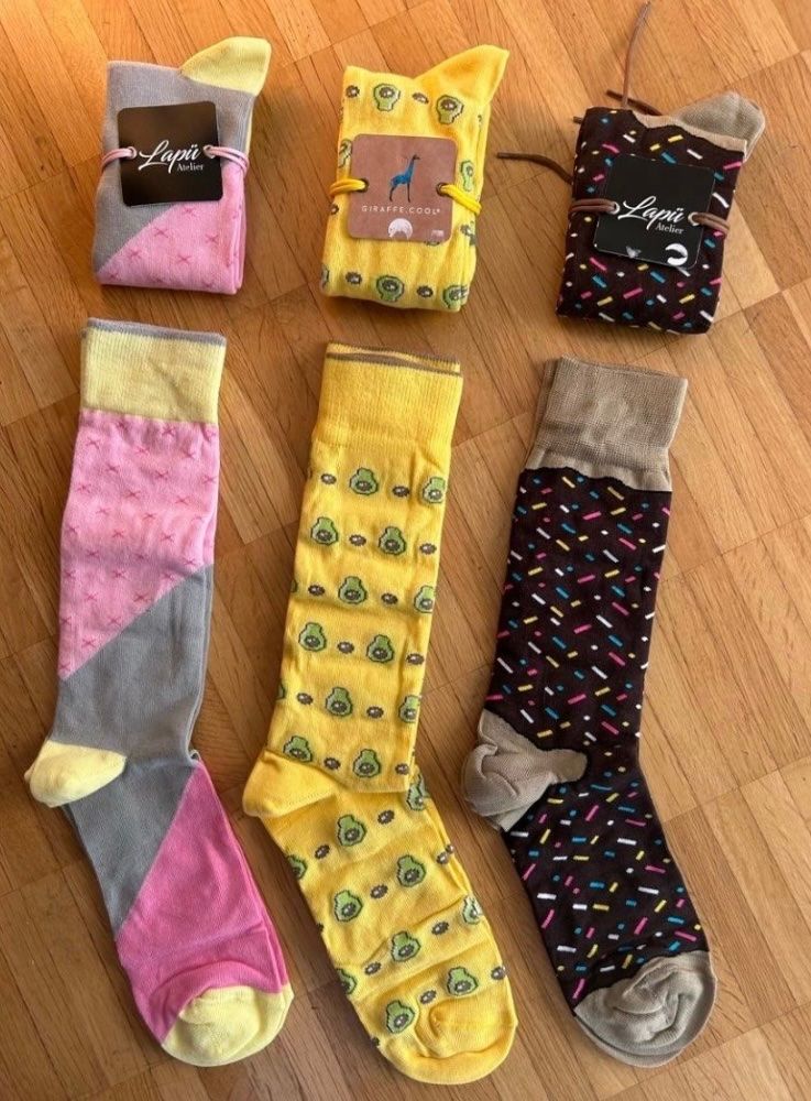 Socken: Unisex socken 3stk= 27CHF – Neu und originalverpackt aus Luzern von giv_tmj8 2