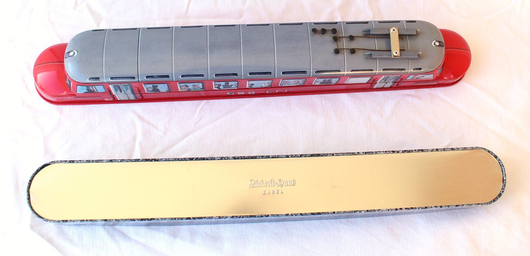 Modellini di ferrovie: Läckerli Huus Blechdose Eisenbahnzug Roter Pfeil – Usato da Zürich venduto da Auctionata 4