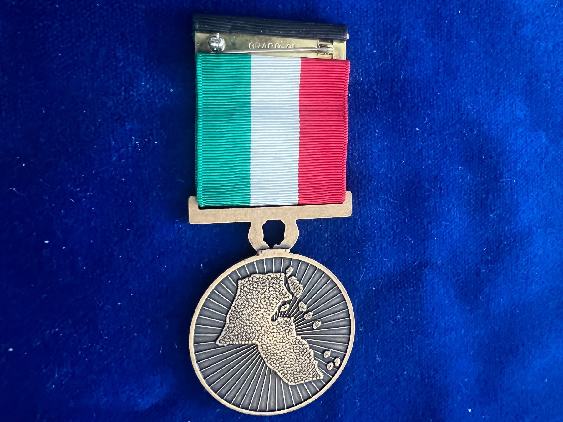 Medaglie: Kuwait: Liberation Medal (KoA) – Usato da Hermetschwil-Staffeln venduto da militaria-schweiz 1