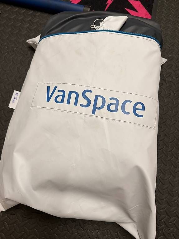 Verande & Tende da sole: VanSpace Heckzelt Space Premium, anthrazit inkl. Stangen – Usato da Rickenbach SZ venduto da Tifulti 1