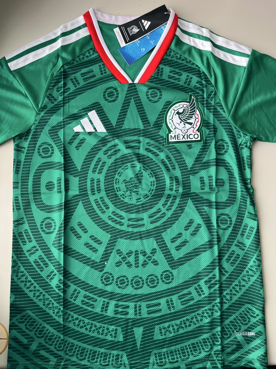 Maillots de corps & Pantalons: Mexiko Trikot Grösse L – Neuf avec emballage d'origine à Biel/Bienne par Husseinsheikho