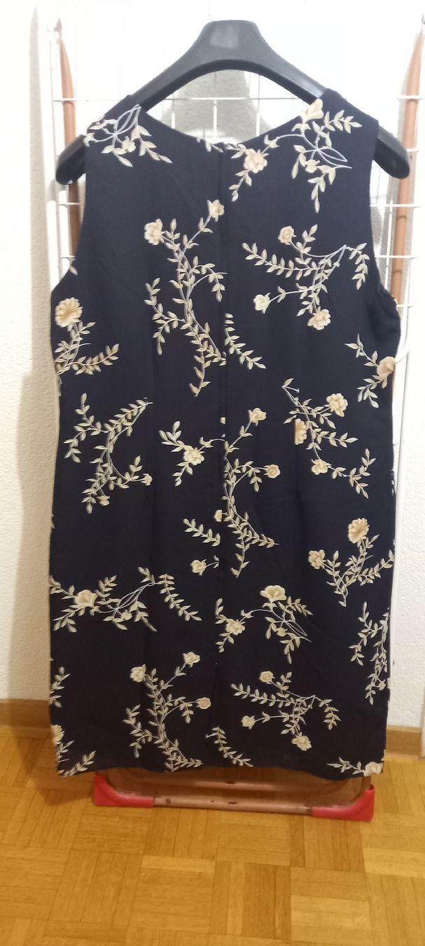 Vestiti: Kleid Canda – Usato da Bachenbülach venduto da Dominik-20 1