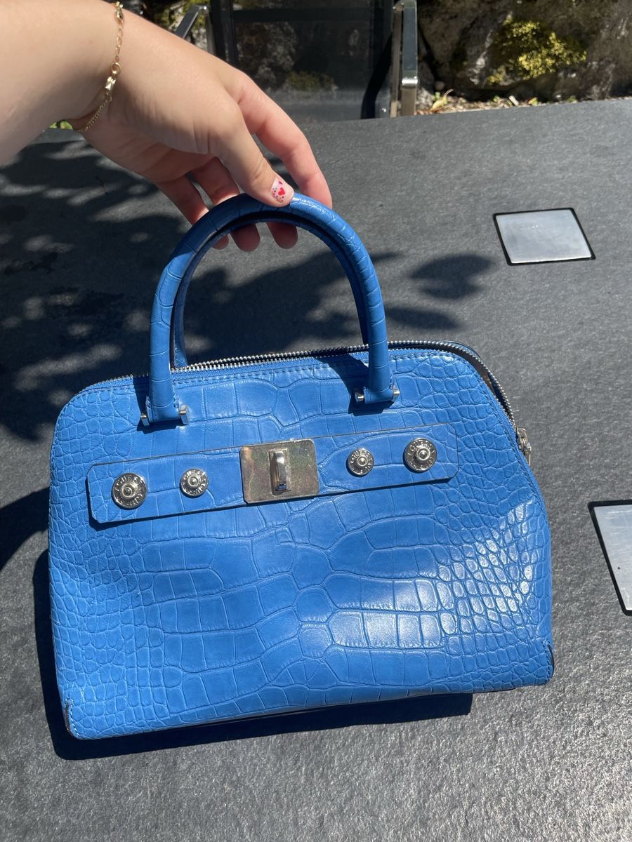 Guess Sacs femmes: Guess Handtasche – Neuf (Voir description) à Weisslingen par lia_g2jk