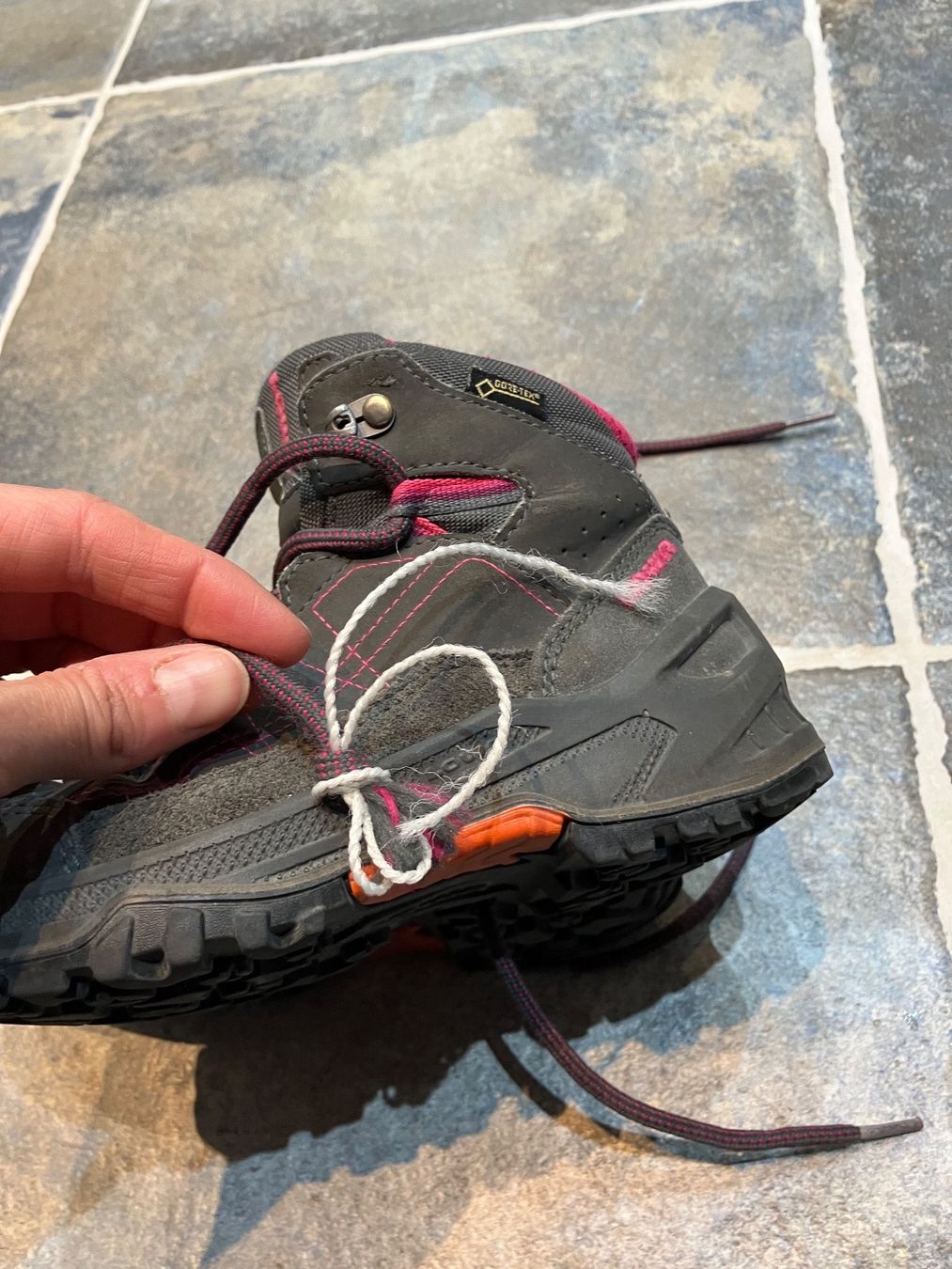 Lowa Scarpe per ragazzi: Lowa trekkingschuhe 31 – Usato da Epesses venduto da moss_r 5
