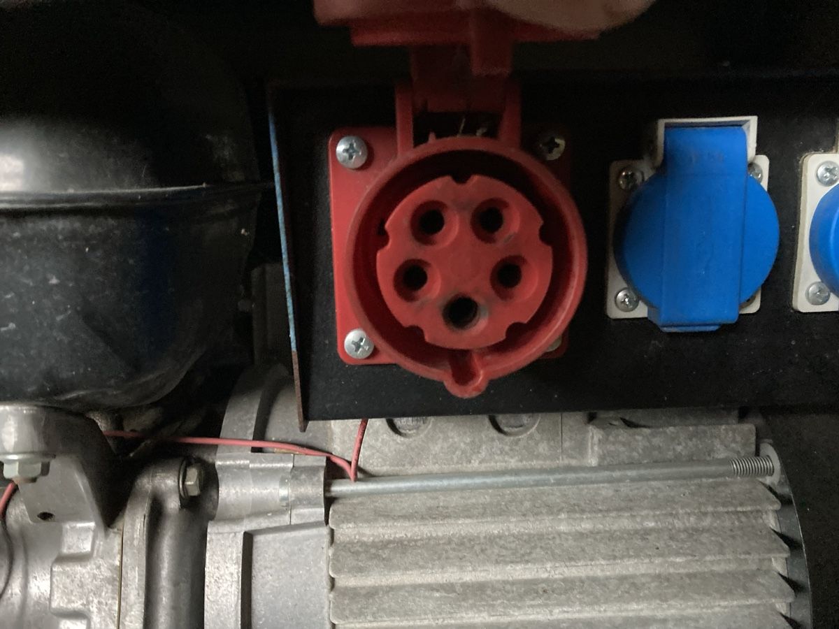 Honda Générateurs de courant: Stromagregat Generator Chromstahl Abdeckung – D'occasion à Bernhardzell par WernerHeim 2