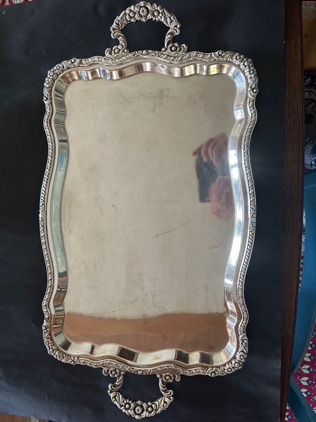 Piatti di portata: English Sheffield Silver plated Two Handled Tray – Usato da Saas im Prättigau venduto da norman02