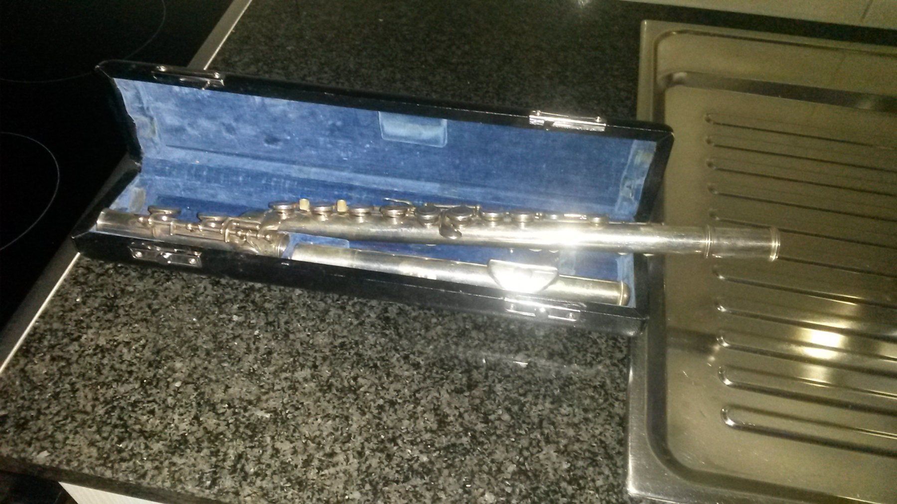 Musikinstrumente: HERNALS MODEL S 210 - Silber - Made in JAPAN – Defekt aus Lausanne von asdyx 1