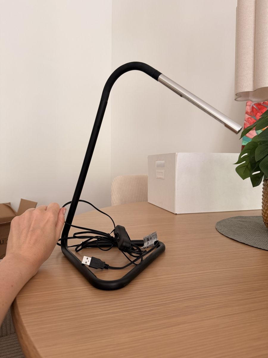 Lampade: Tisch lamp LED – Usato da Zürich venduto da mag_tt9h