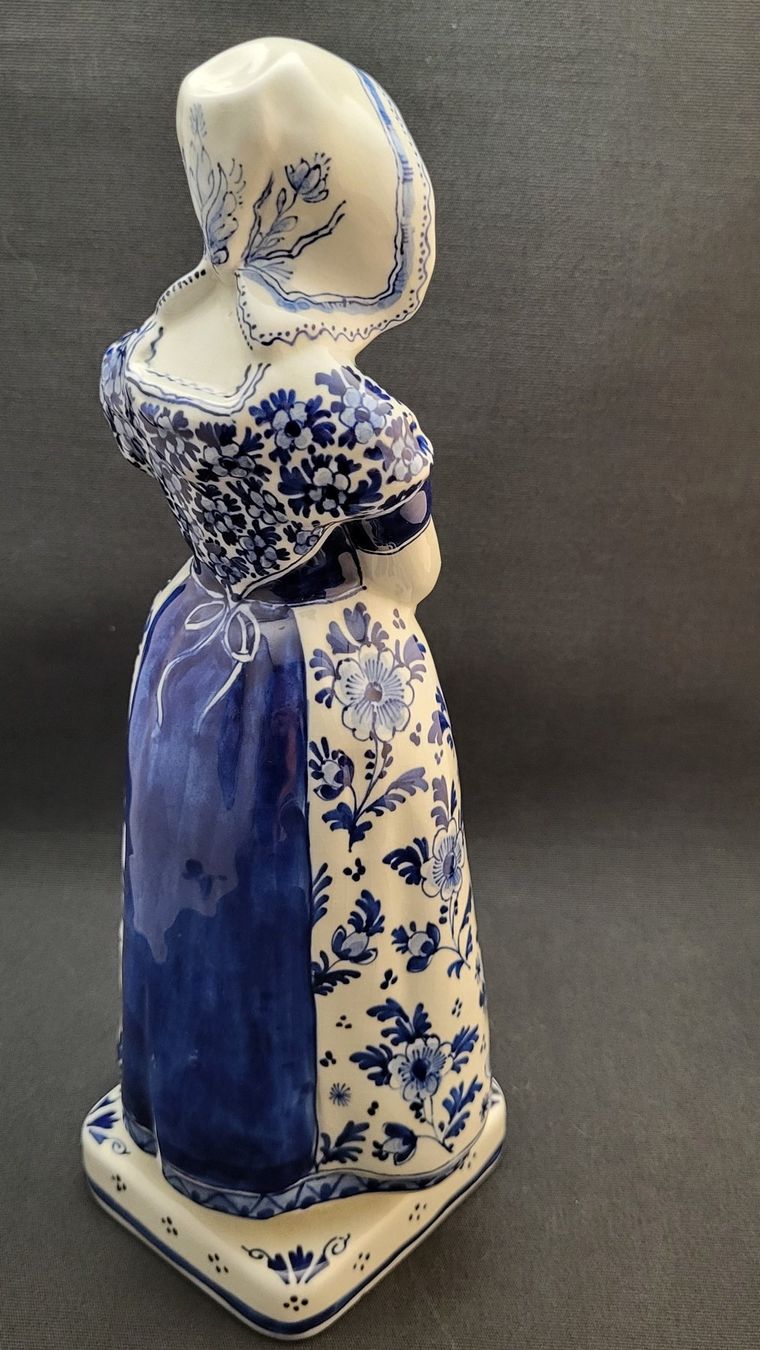Figuren: Porzellan-Figur "Bäuerin" DELFT – Gebraucht aus Basel von spinne02 5