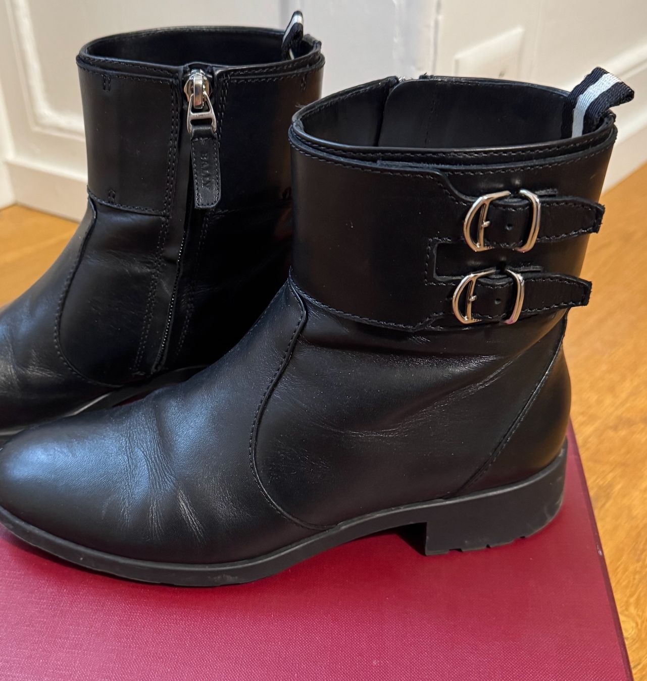 Bally Scarpe da donna: Bally Daky Calf Leather Boots – Usato da Neuchâtel venduto da Neuch1