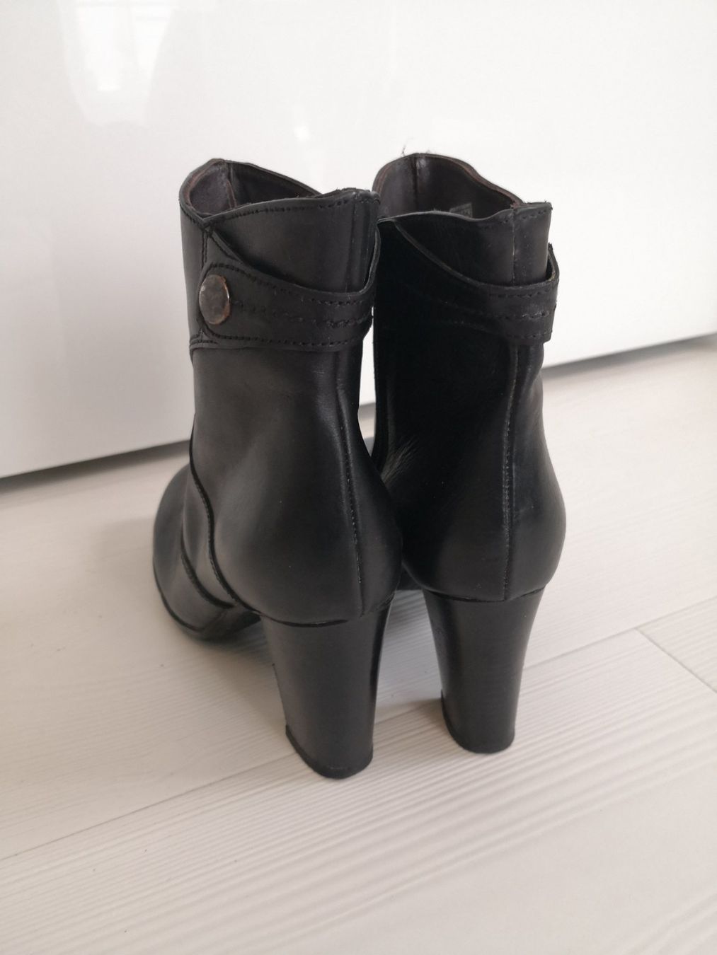 Scarpe da donna: 🤩PASITO LEDER-STIEFEL, SCHWARZ – Usato da Olten venduto da Naja-Twins-Twins 8