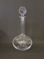 Glas Karaffe mit Kugelstopfen ca. 28 cm hoch