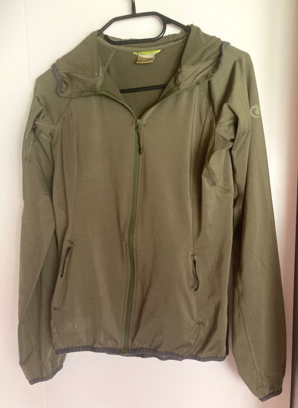 Sherpa Jacken: Sherpa Jacke Top Zustand – Gebraucht aus Bischofszell von Silberviolett 9