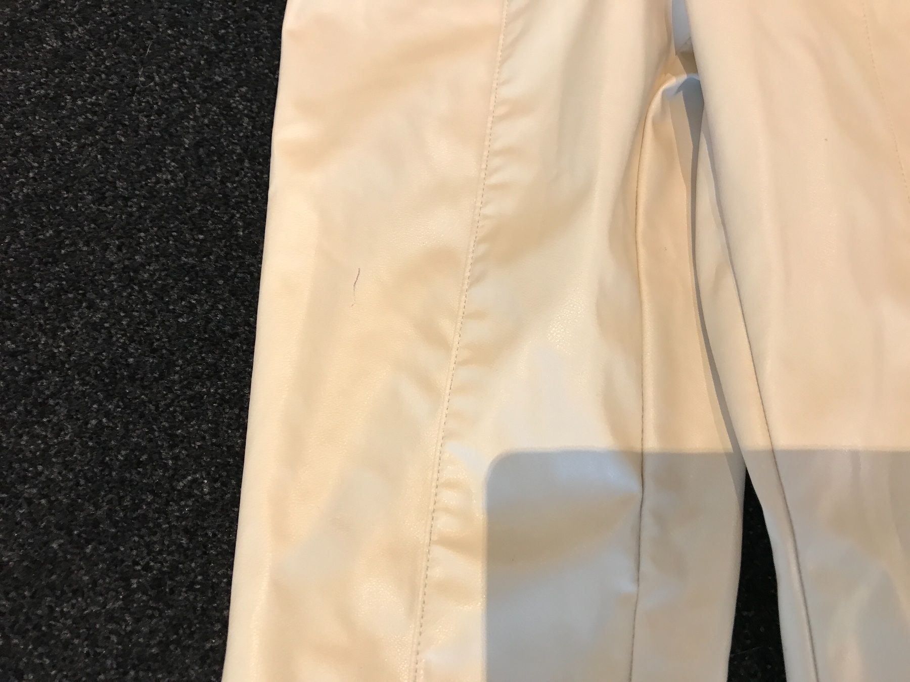 H&M Leggings: Leggings Kunstleder Gr 34 – Gebraucht aus St. Margrethen SG von kellenbh 1