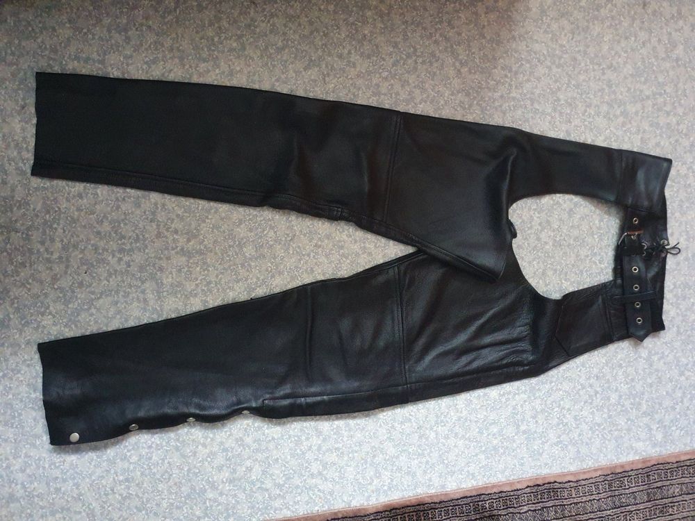 HWK Motorrad-Lederchaps – Für Damen & Herren, Schwarz, Verstellbar, Allwetter