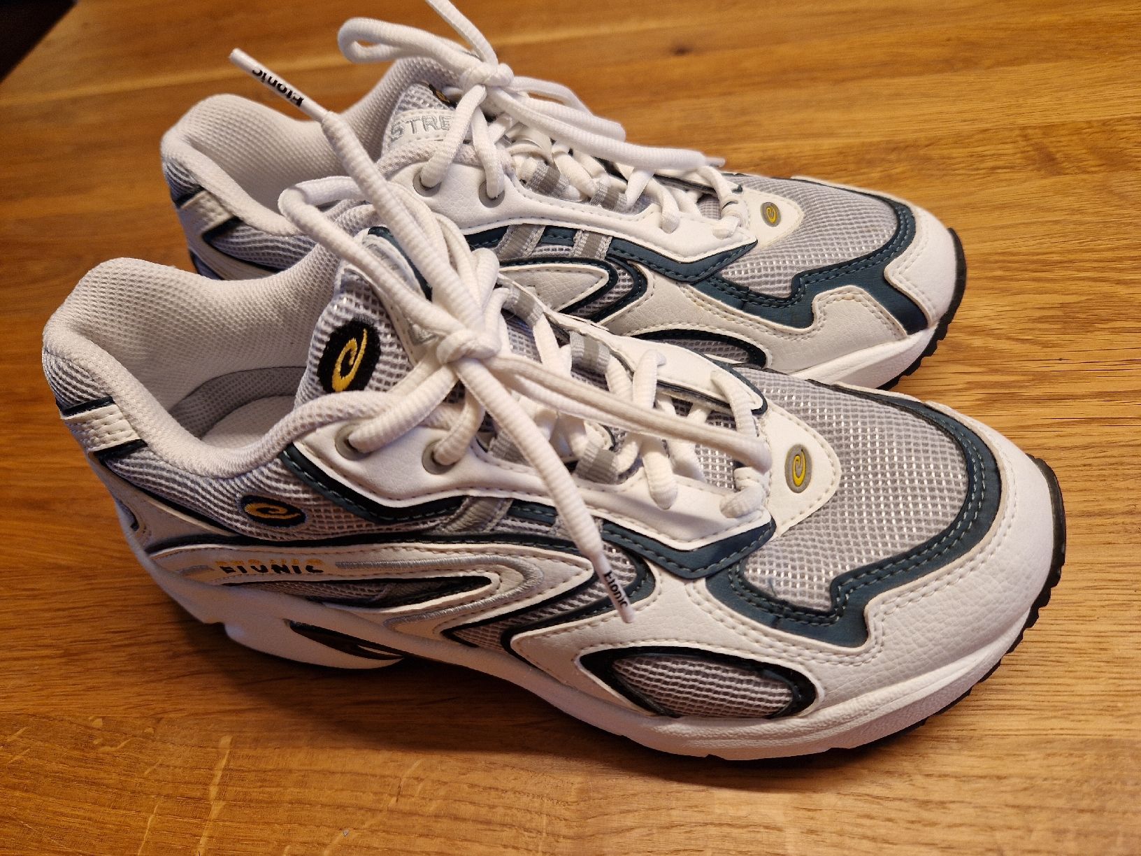 Scarpe da donna: Etonic Sneaker Gr. 38,5 – Nuovo (secondo la descrizione) da Frauenkappelen venduto da sarahgygax_ 4