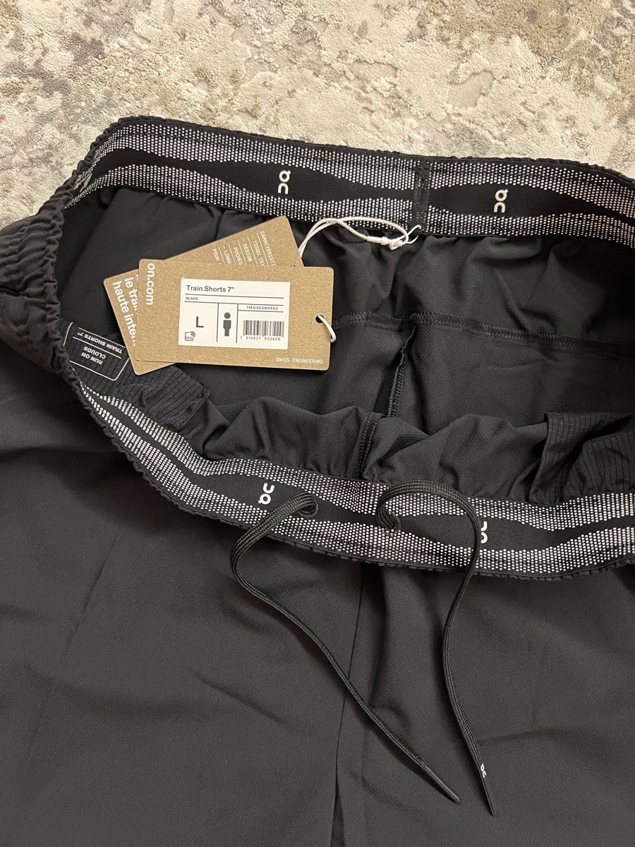 Pantalons: On Train Shorts 7 Herren L (Run on Cloud) – Neuf avec emballage d'origine à Adliswil par AnEmNaIv 1