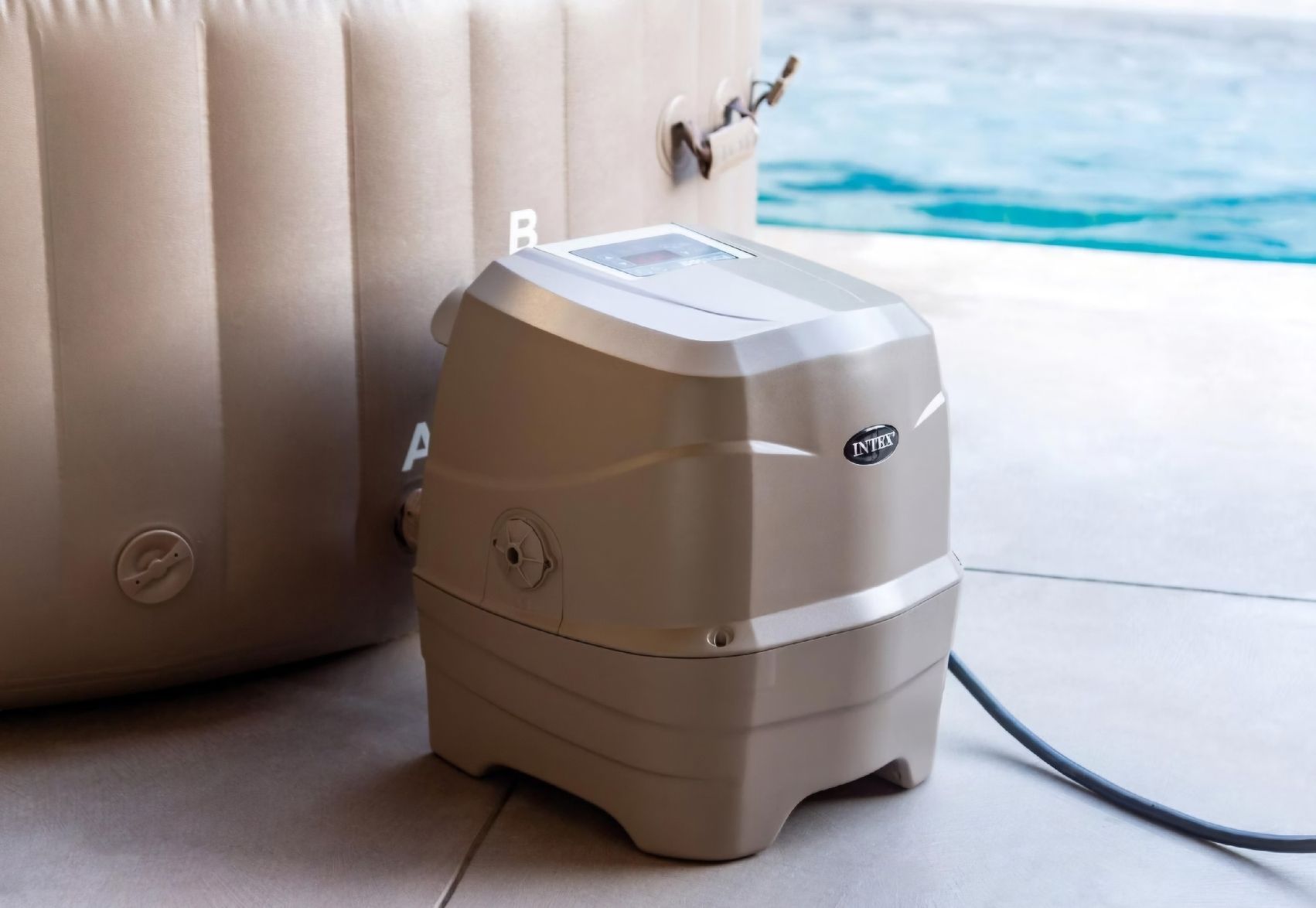 Intex Whirlpool: Whirlpool aufblasbar – Gebraucht aus Sarmenstorf von joe_sc2p 3