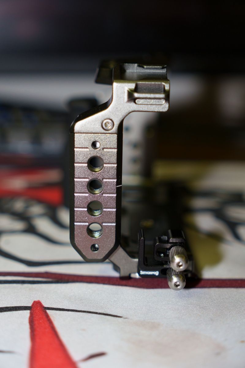 Smallrig Altri Accessori: Smallrig Hawklock Cage Kit für Sony Alpha 6700 – Nuovo (secondo la descrizione) da Thun venduto da Hamdi-01 2