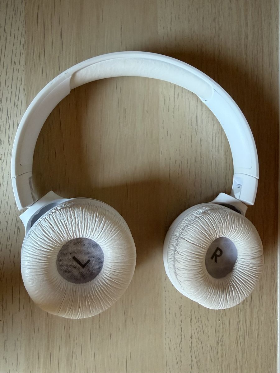JBL Cuffie: JBL Tune Kopfhörer – Usato da Bättwil venduto da a.annikaa