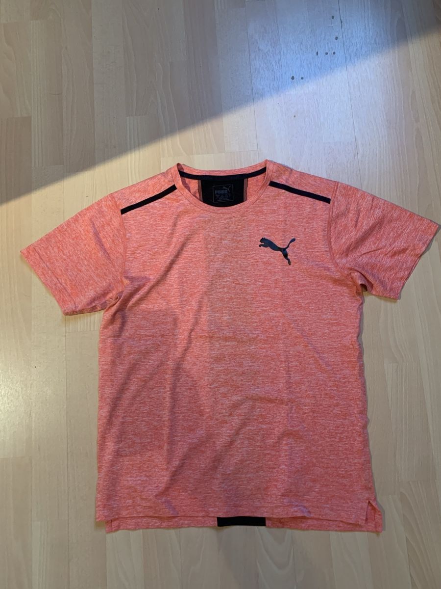 Puma T-shirt: Puma T-shirt – Nuovo (secondo la descrizione) da Herzogenbuchsee venduto da est_778v