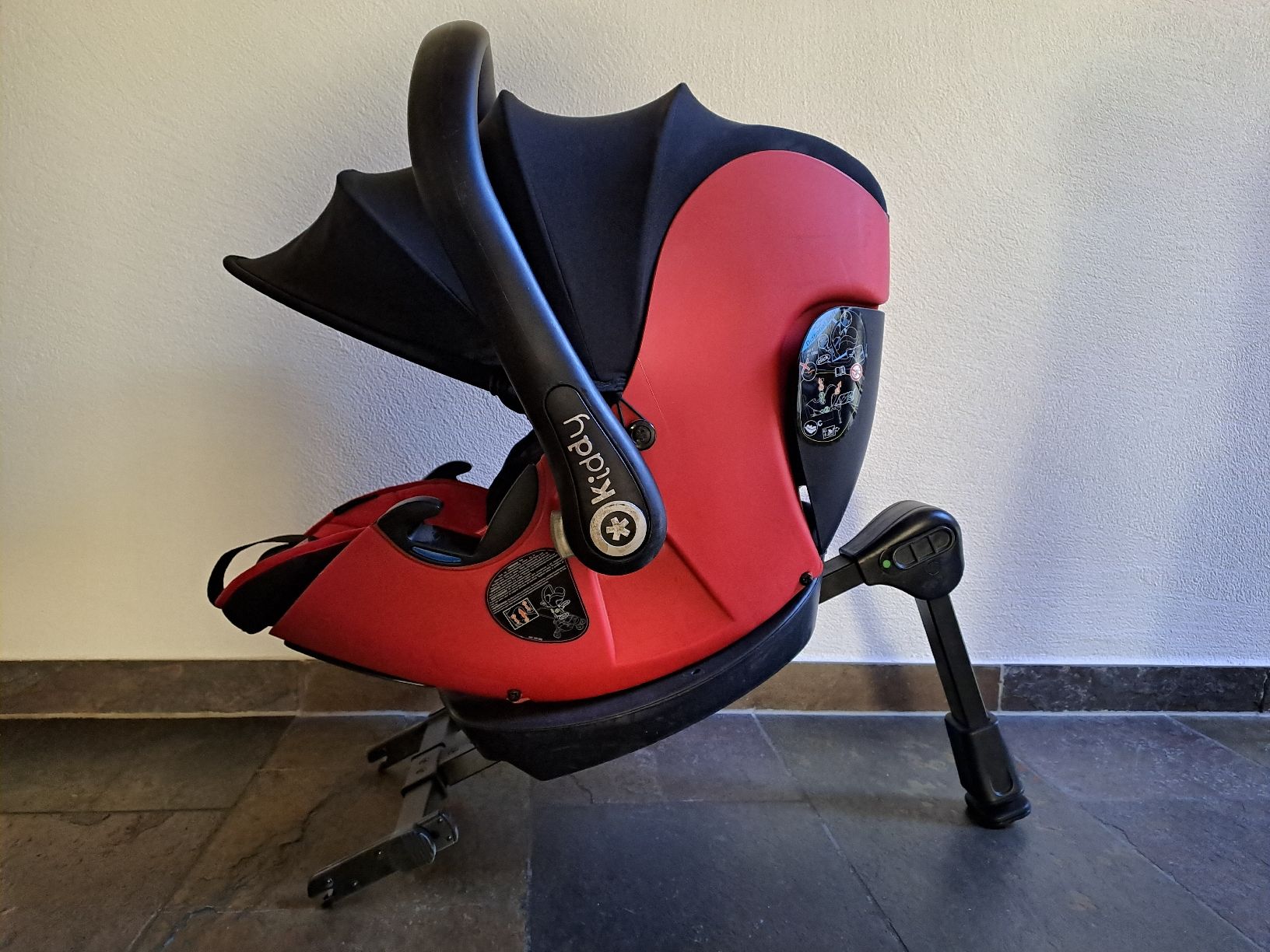 Kiddy Seggiolini per auto: Kiddy Evolution Pro 2 Babyschale inkl. Basisstation – Usato da Felsberg venduto da cavan7000 6