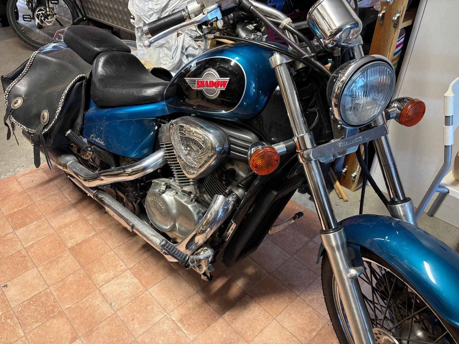 Honda Chopper: Honda Shadow VT 600 – Gebraucht aus Beckenried von Robiliano 1