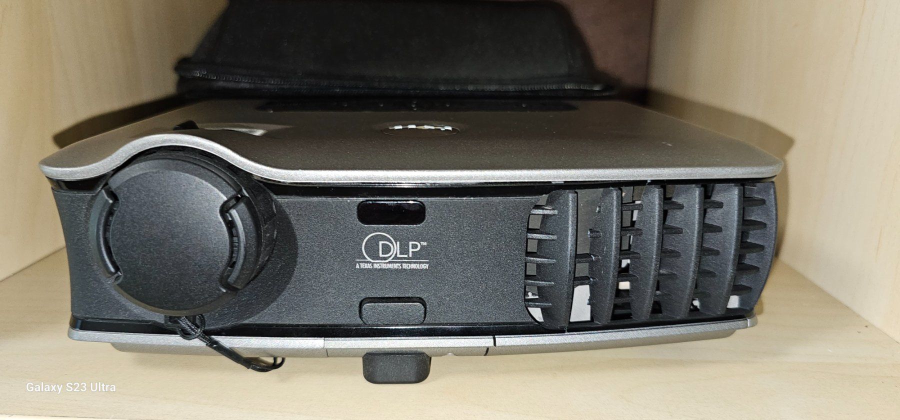 Proiettori: DELL 3400MP DLP Projektor / projecteur – Usato da Ennetmoos venduto da berg2011 2