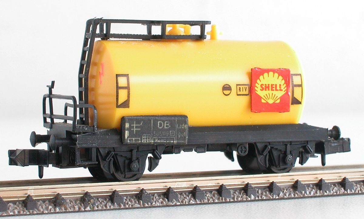Arnold Modelleisenbahnen: Arnold Rapido Kesselwagen Shell der DB Spur N – Gebraucht aus Oberwil BL von Klang