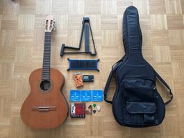 Klassische Gitarre mit Zubehör zu verkaufen, Top Zustand!