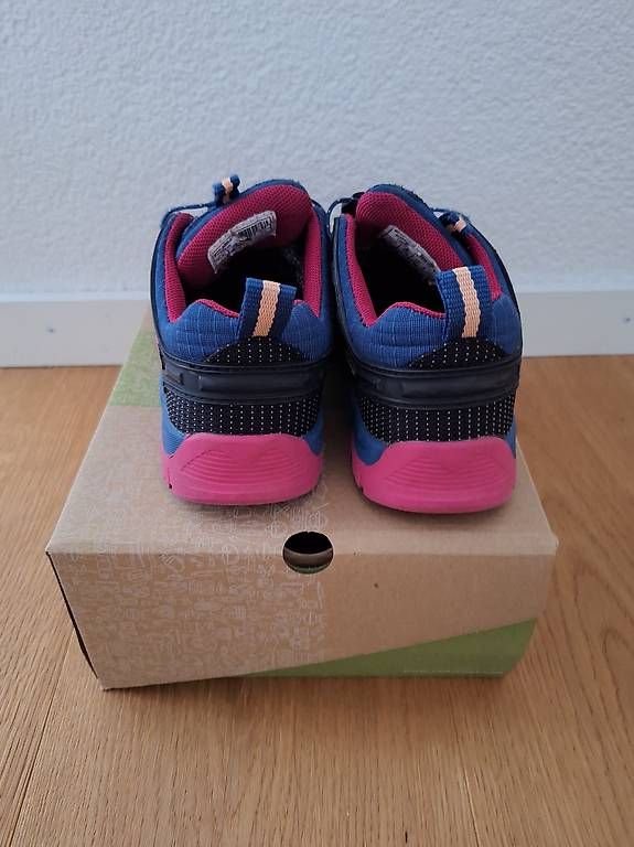 CMP Chaussures filles: CMP Trekkingschuhe / Turnschuhe - Grösse 31 - Wasserdicht – D'occasion à Belp par lol_7fcm 3