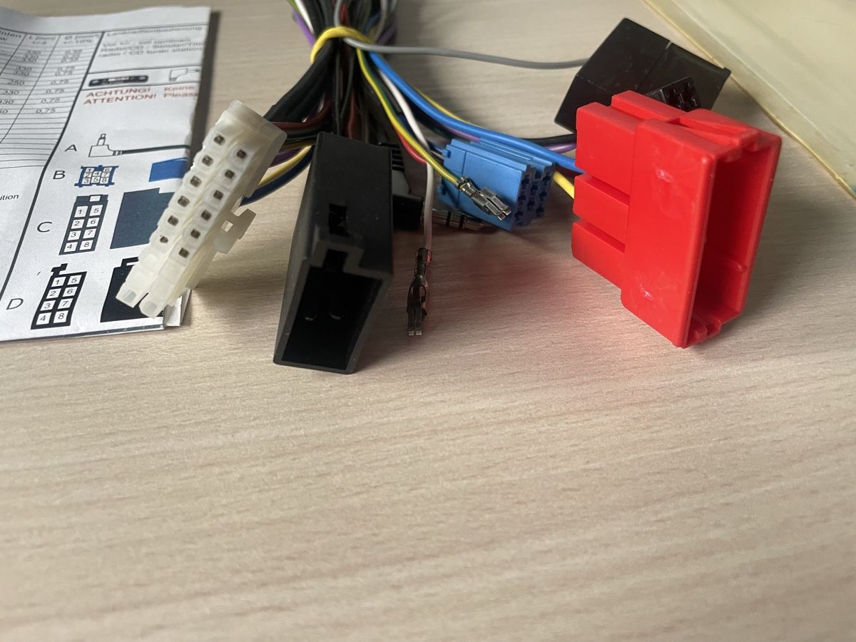 Radios: Interface CAN-Bus & Système Actif Autoradio BOSE (->AUDI) – Neu und originalverpackt aus Denges von Ricautomotive 1
