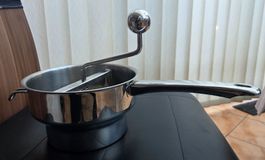 Passiermühle Edelstahl mit Handkurbel gebraucht