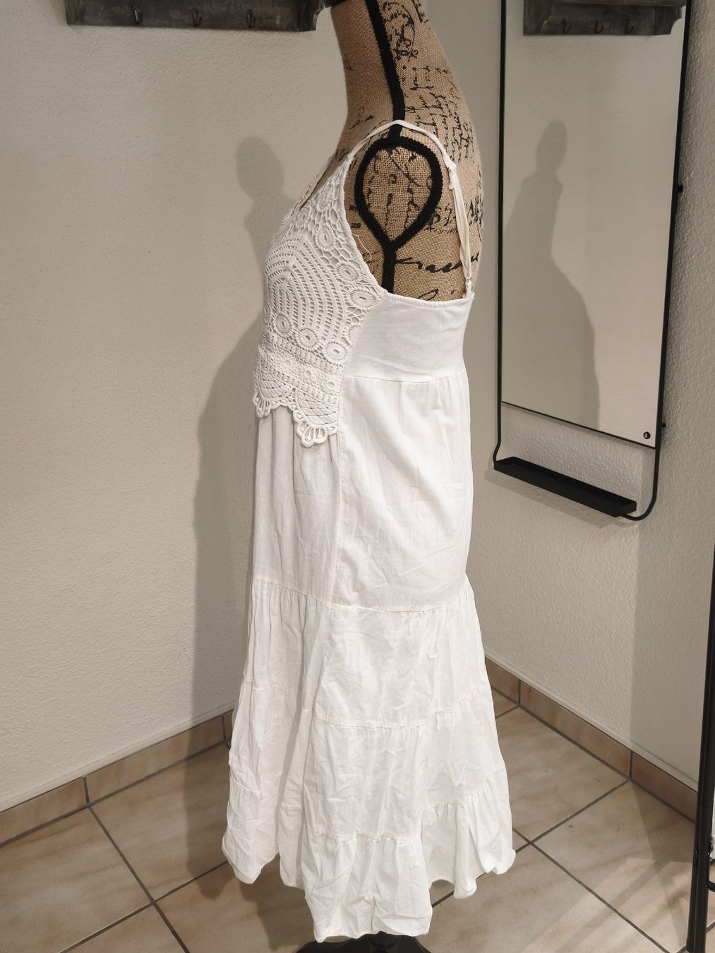Zebra Kleider: Zebra Kleid Sommerkleid weiss Grösse S – Gebraucht aus Emmetten von SecondhandSiska 1
