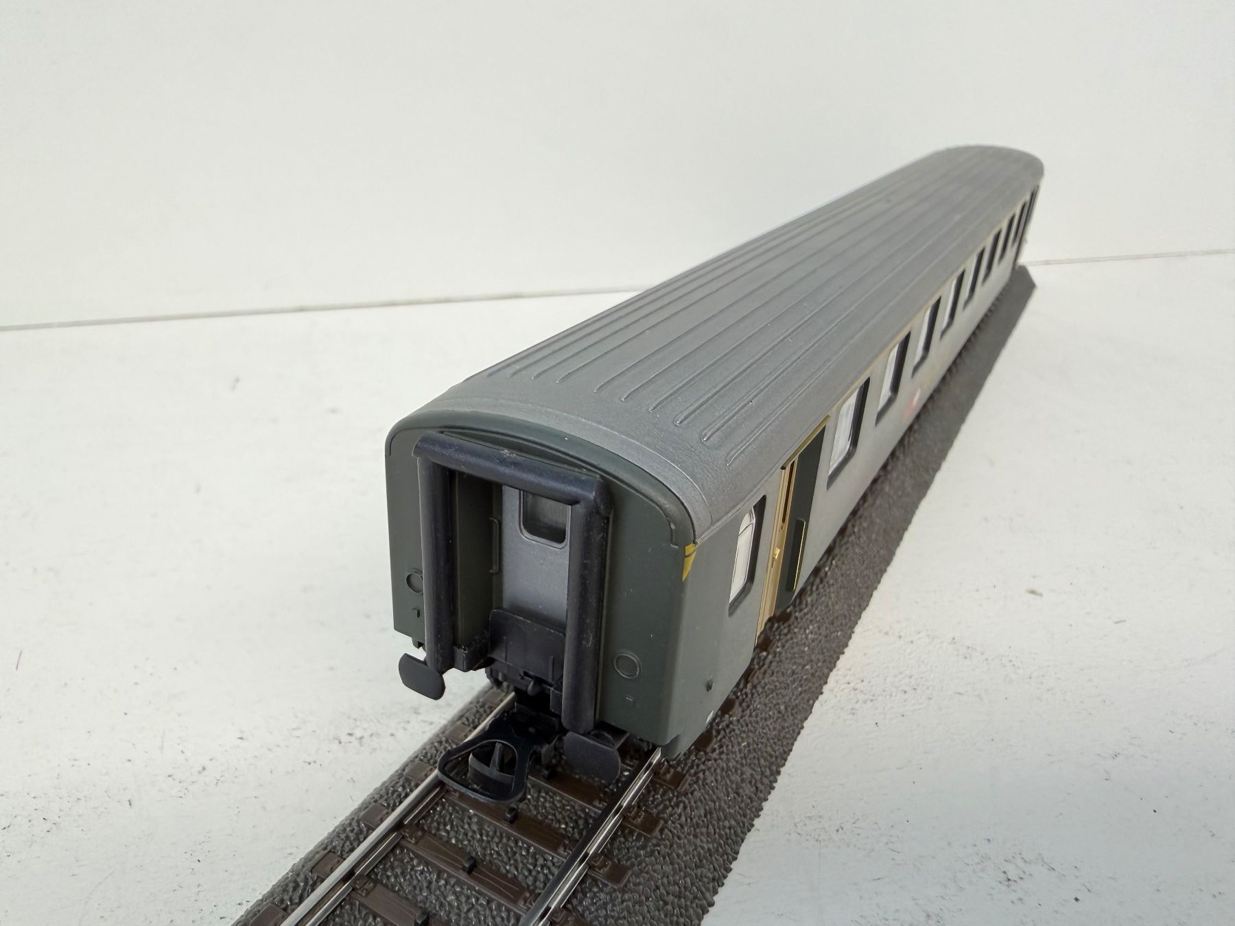 Lima Modellini di ferrovie: Lima 309297K SBB 1.Kl. H0 DC – Usato da Büsserach venduto da ModellbahnDepot 4