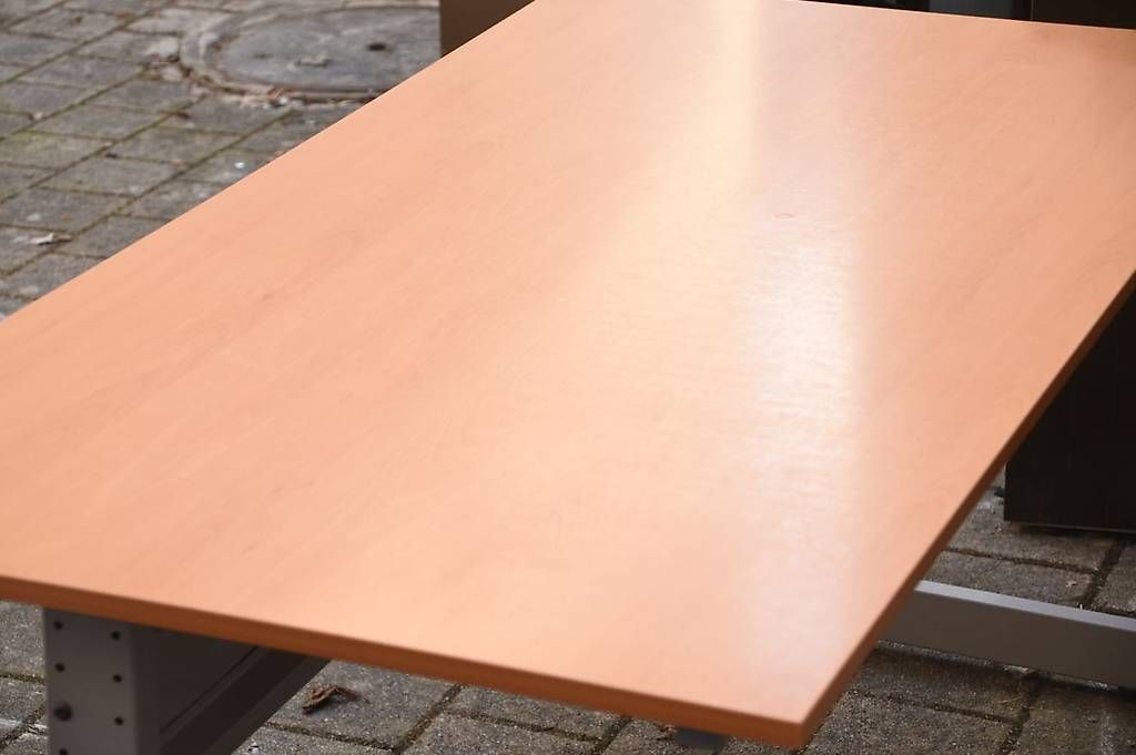 Scrivanie: Bürotisch – Usato da Lichtensteig venduto da dan_rj7z 2