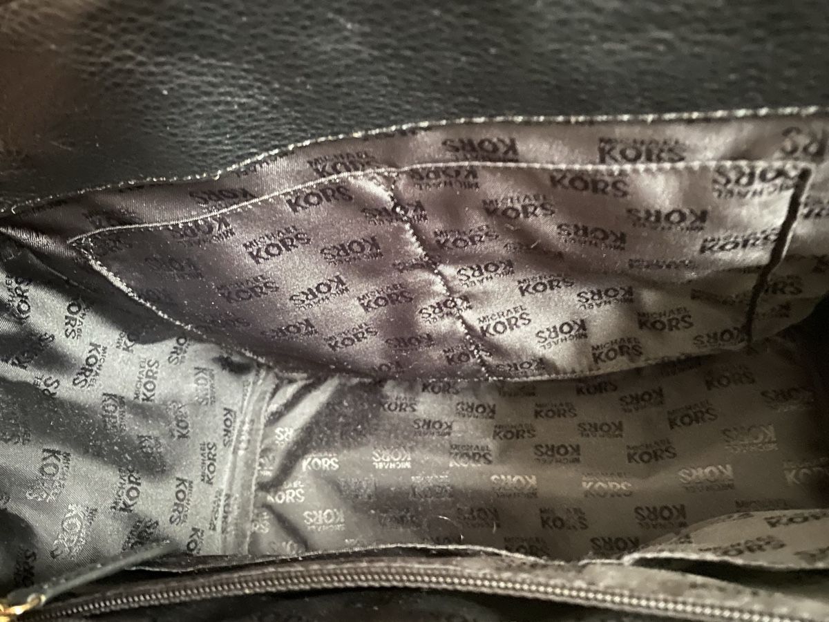 Michael Kors Borse da donna: Michael Kors Tasche schwarz – Usato da Hünenberg venduto da a.u.849 3