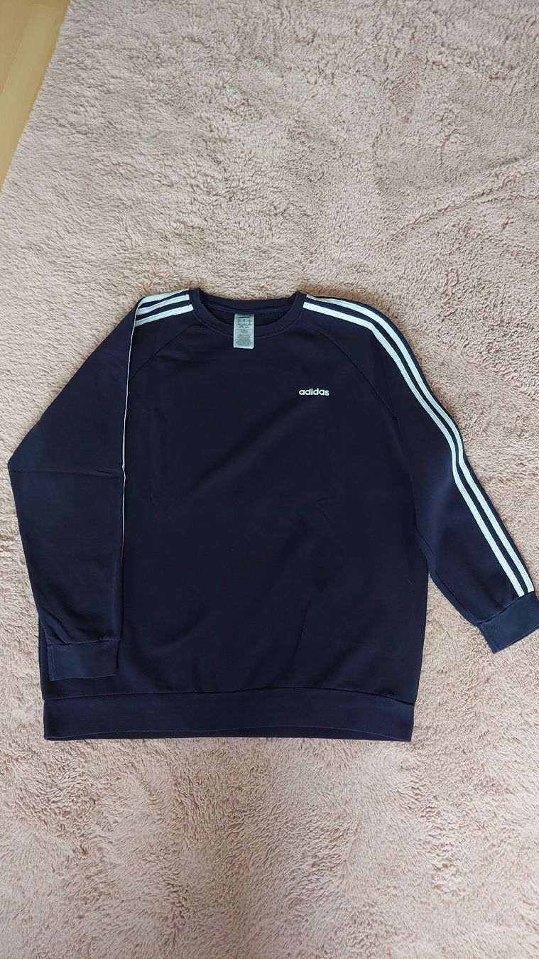 Adidas Lotti di vestiti: Adidas Kleiderpaket  – Usato da Oberbüren venduto da cas_hnn7 5