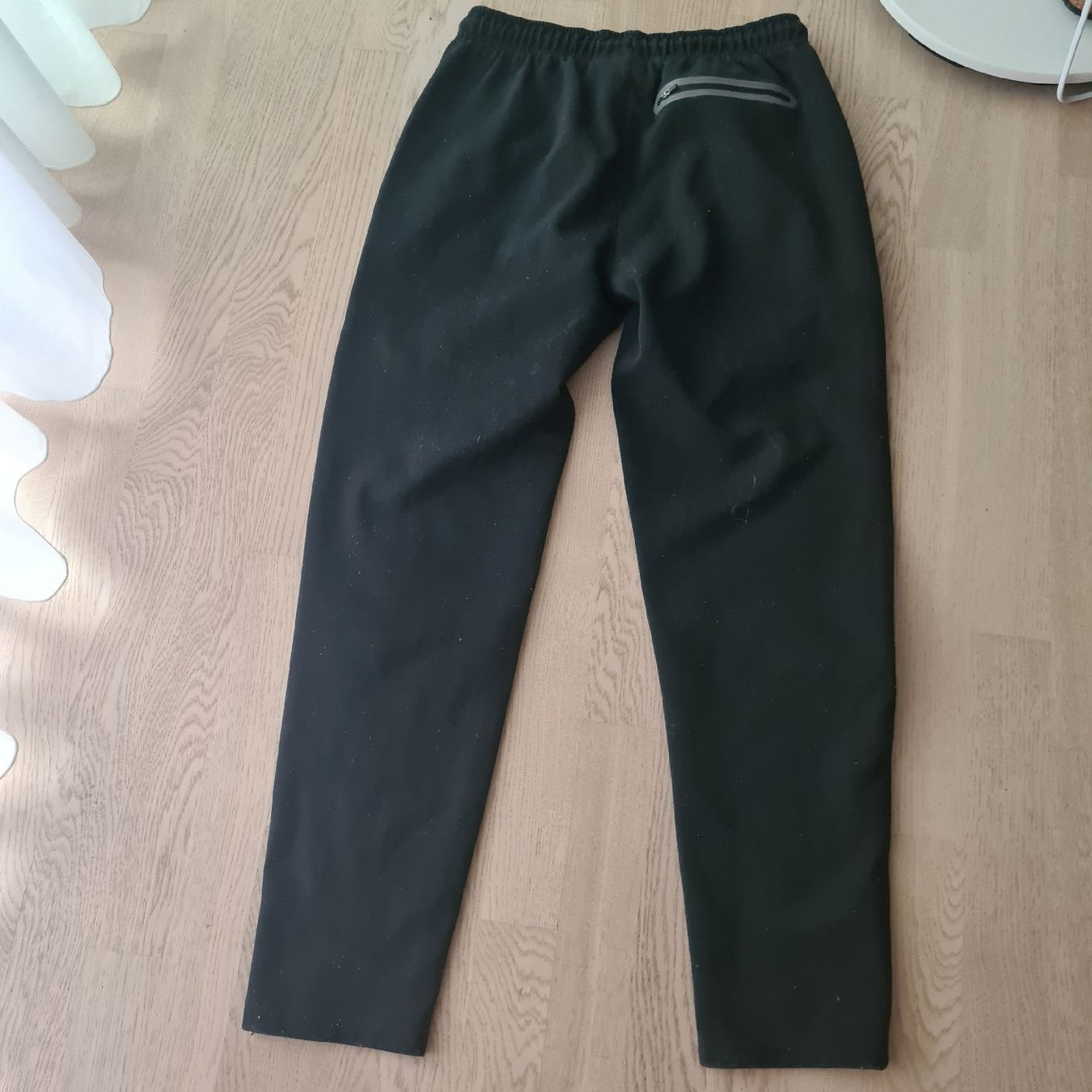 Pantaloni: Crivit Trainerhose Gr 52/54 schwarz – Usato da Steinen venduto da turbogeiss99 5