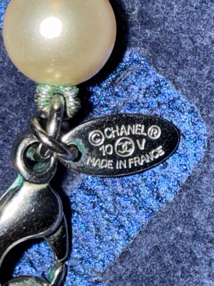 Chanel Catenine: Chanel Perlen Halskette 10v classic – Usato da Bonstetten venduto da Dargslan 2