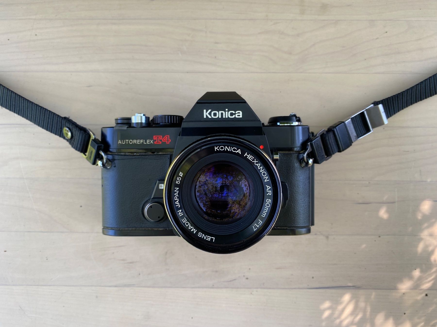 Konica Fotocamera: Konica Autoreflex T4 Kamera – Usato da Feldbach venduto da Fea1