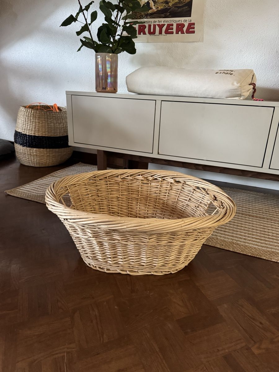 Autres articles pour la maison: Praktischer Korb aus Strohgeflecht – D'occasion à Buchs ZH par crazyhandbaggirl123