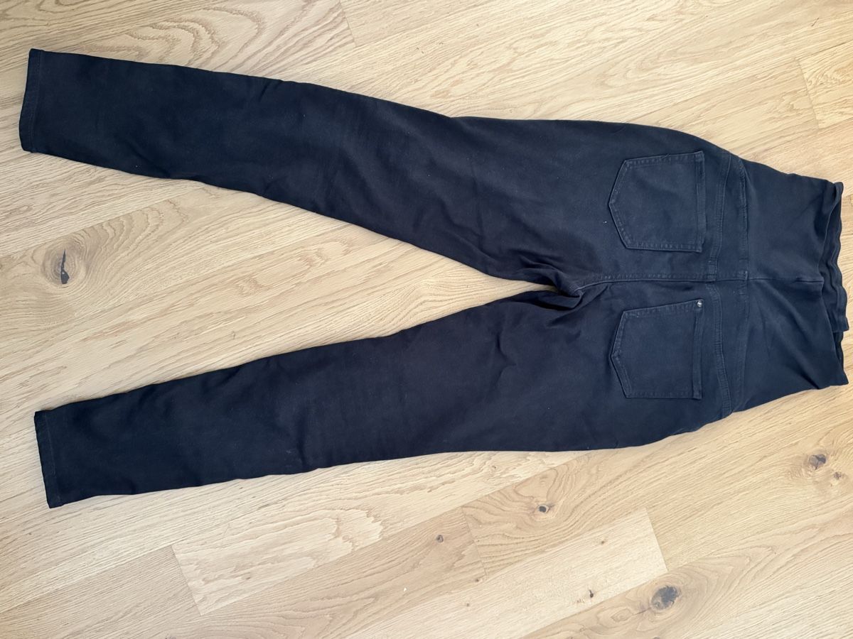 H&M Pantaloni: H&M Schwangerschaftshose – Usato da Zürich venduto da agnieszka_p 1