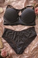 Ensemble lingerie noir, dentelle, taille 38/M, neuf.
